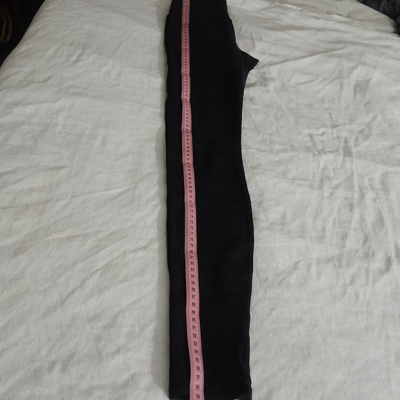 Lululemon Athletica Jet Black Yoga Pants - Picture 8 of 8